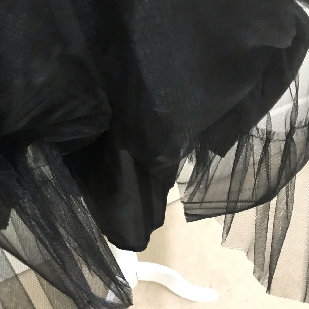 90s Carmen Marc Valvo Collection Black Satin V Back Cocktail Evening Dress 8 - Picture 16 of 16